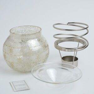 Decorative Glass and Metal Fragrance Oil Warmer
